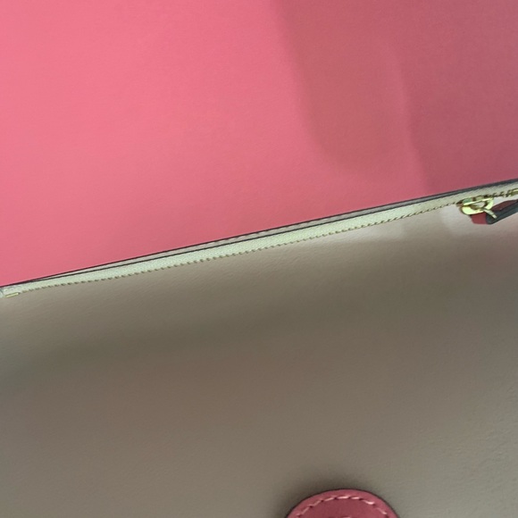 Kate ♠️ Spade💕 - Picture 3 of 5